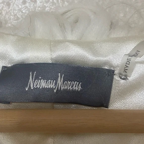 Nieman Marcus Faux Fur Vest in Black and White - Picture 4 of 5